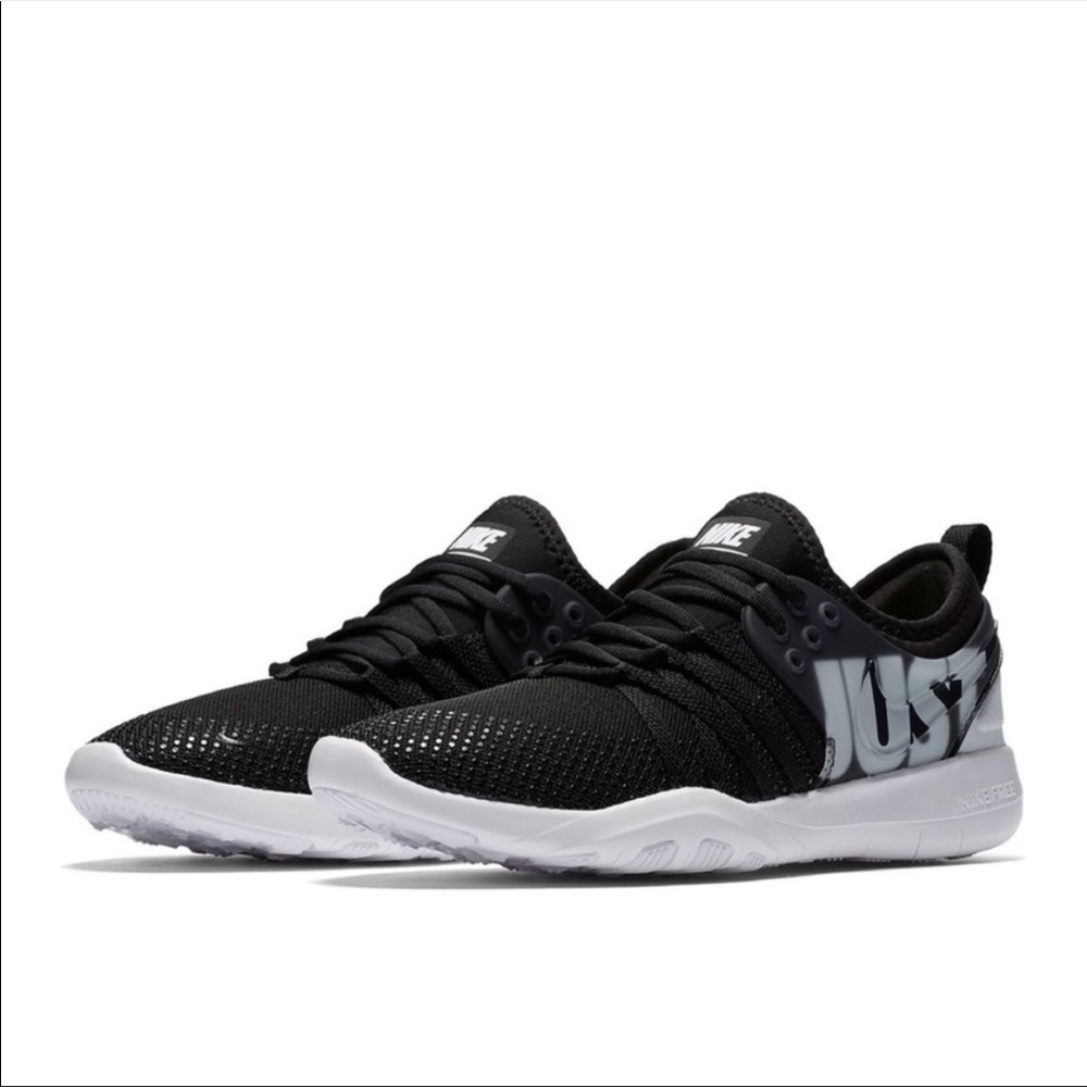 Nike Black and White Women's Sneakers